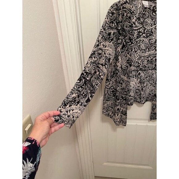 Yvos Black & White Paisley Long Sleeve Blouse WOMEN LARGE 100% Polyester - Picture 3 of 13